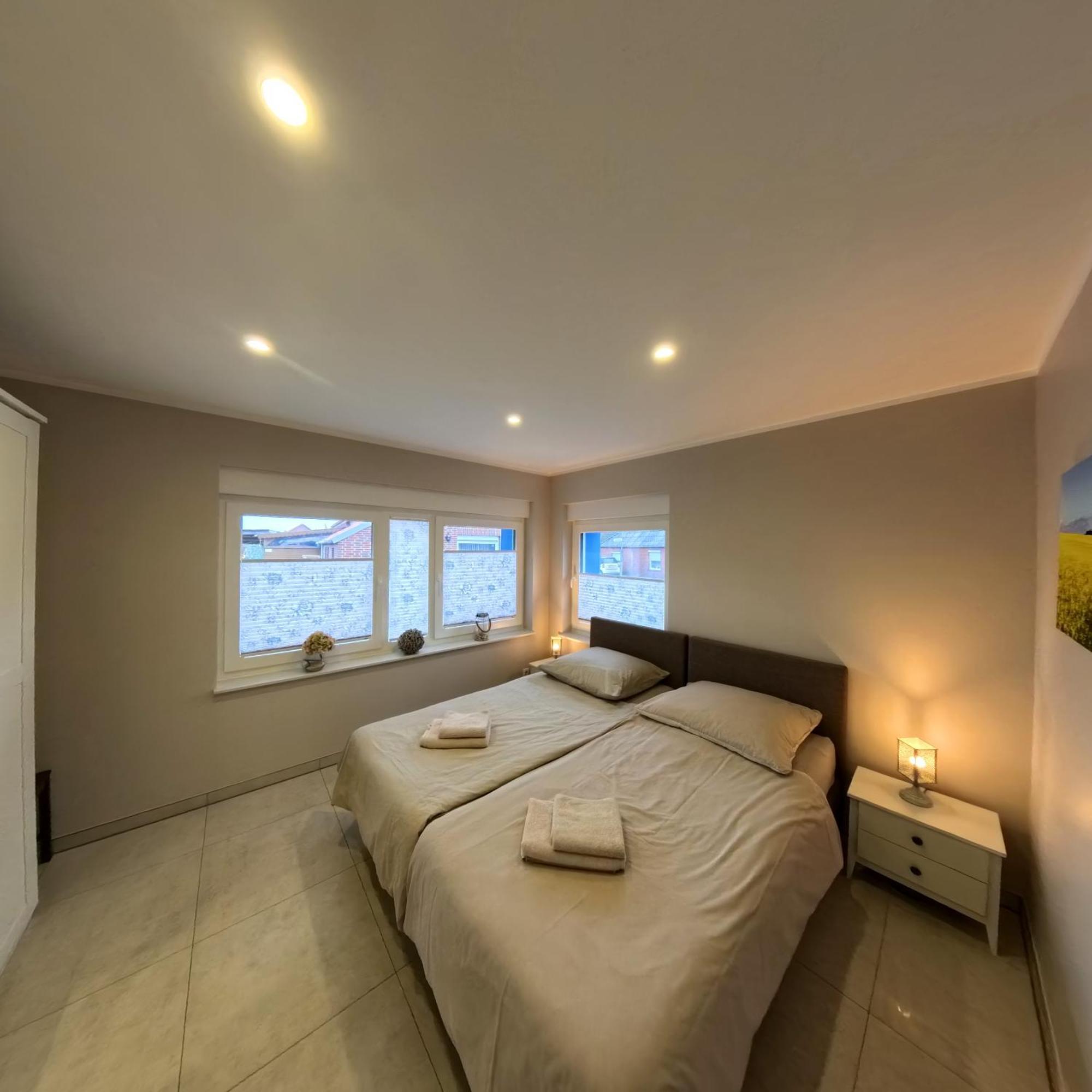 Eine Sehr Gemuetliche Erdgeschoss Wohnung Ihlow  エクステリア 写真
