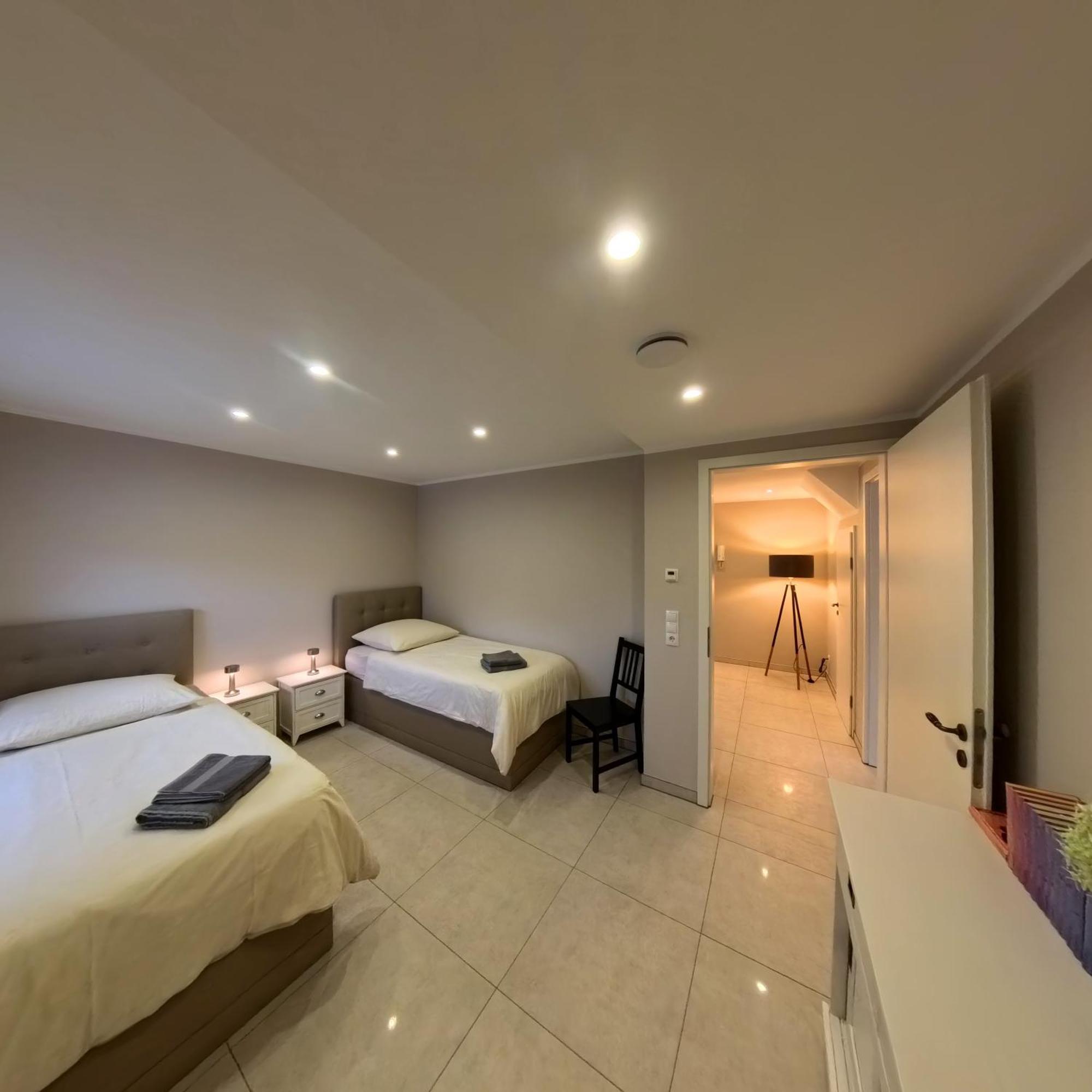 Eine Sehr Gemuetliche Erdgeschoss Wohnung Ihlow  エクステリア 写真